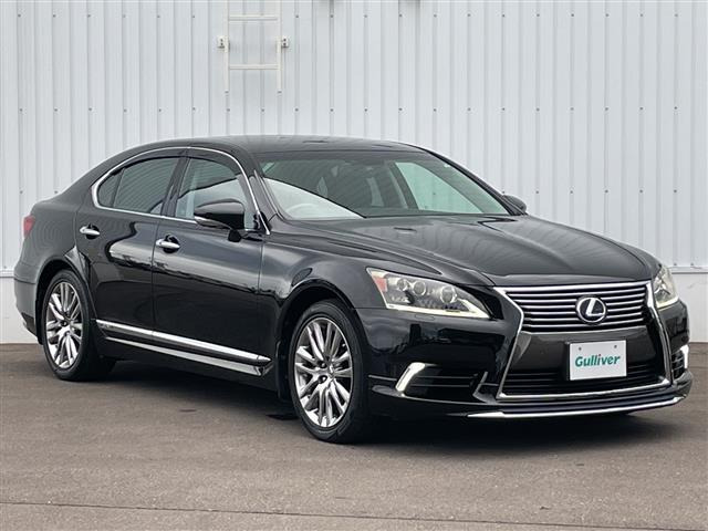 LS 600h バージョンL 4WD 本革シート