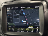 ●純正ナビ:一体感のあるナビは、高級感ある車内を演出してくれます。オーディオ機能も充実しておりますので、運転もより楽しめます♪