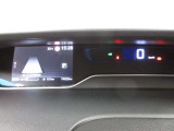 デザイン性に長けており、分かりやすて見やすいスピードメータです。