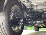 お車を安心してお乗りいただく為には、足回りの定期点検が欠かせません。サービスサポート(有償保証)では無料点検もご提供しており、安心のカーライフをお過ごしいただけるサポート体制が整っています。