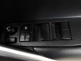 全席オートパワーウィンドウ☆窓の全閉全開が自動で出来るので便利ですよ♪