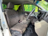運転席シート廻りは使用感も少なく、良好な状態となっています。丁寧に使われていたことがよくわかりますね。