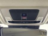 ■【緊急通報ボタン】緊急時に車内のボタンを押すとHonda Total Care緊急サポートセンターにつながります