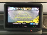 駐車が苦手な方でも安心なバックカメラつき。