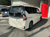 セレナ 2.0 ハイウェイスターV 