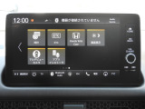 ★メニュー画面★時計やETC情報の表示に加え、ホンダトータルケア対応画面で車両状況やサービス情報を一目で確認でき、便利で快適なドライブをお手伝いします!