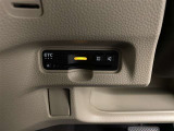 ETCなら高速道路、料金所をスイスイと通過。
