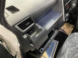 ダッシュボード周辺画像です。小物を置くのに便利な収納スペースです(^^♪