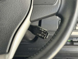 【クルーズコントロール】こちらを操作いただくことで、車は一定速度を維持したまま走行し続けます ブレーキ操作やスイッチを切ることで通常走行に戻ります