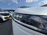【ライトランプ】暗い夜道やトンネル内など明るい光で照らして運転をサポート。危険な暗所もこれで安心!