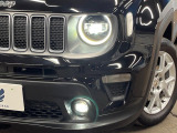 ●LEDヘッドライト:夜間走行時も良好な視界を確保し安心して運転できる高輝度LEDヘッドライトを装備!点灯速度が早く、消費電力も抑えられています。