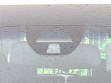 【シティブレーキアクティブシステム】低速走行中に前方の車両等を認識し、衝突しそうな時は警報とブレーキで衝突回避と被害軽減をアシスト。より安全にドライブをお楽しみいただけます。