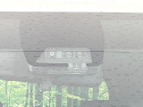 【トヨタセーフティセンス】走行中に前方の車両等を認識し、衝突しそうな時は警報とブレーキで衝突回避と被害軽減をアシスト。より安全にドライブをお楽しみいただけます。