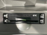 【ETC】高速道路の料金所をストレスなく通過!話題のスポットやサービスエリアに多い「スマートIC」利用時は必須のアイテムです。当店でセットアップを実施、ご納車当日からすぐにご利用いただけます!