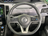 【ステアリングスイッチ】運転中、前方から目線をそらすことなく、オーディオ等の操作が可能な便利機能!安心&快適なドライブを演出してくれます♪
