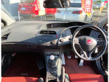 【展示場所】現在、こちらの車両はカーセブン国府店にて展示しております。是非一度店舗にてご覧ください。