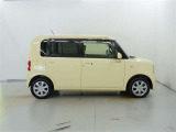 この度は、当社の展示車をご覧いただきまして、誠に有難うございます。自信をもってお勧めできる車となりますので、ごゆっくりご覧頂きたいと思います。