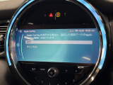 ●Apple Car Play:スマホとの有線接続で、ナビ・オーディオ再生などスマホのアプリ機能が画面でも使える便利機能です!