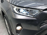 ★LEDヘッドライト★LEDは明るく遠くまで照らす光量で夜間走行の視認性を高めます。長寿命で省電力!見た目もスタイリッシュです。