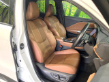 運転席シート廻りは使用感も少なく、良好な状態となっています。丁寧に使われていたことがよくわかりますね。