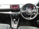ぜひ展示車の運転席に座ってみてください。