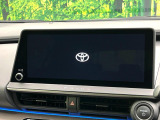【12.3インチディスプレイオーディオ】スマートフォンと連携が可能な大画面ディスプレイオーディオです。スマートフォンのナビ機能を使用したり、Bluetooth接続で音楽もお楽しみいただけます!