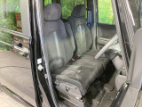 運転席シート廻りは使用感も少なく、良好な状態となっています。前オーナー様が丁寧に使っていたことがよくわかりますね。