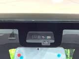 【スズキ セーフティサポート】走行中に前方の車両等を認識し、衝突しそうな時は警報とブレーキで衝突回避と被害軽減をアシスト。より安全にドライブをお楽しみいただけます。