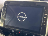 【大画面ナビ】人気の大型10インチナビを装備。存在感のある大画面はインパクト大!ナビ利用時のマップ表示は見やすく、テレビやDVDは臨場感がアップ!いつものドライブがグッと楽しくなります♪