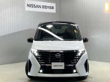 1列目から3列目まで、すべての席がゆったり座れるスペシャルシート。家族がいちばん楽しめて、家族がいちばんくつろげるミニバンです♪