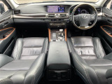 LS 600h バージョンL 4WD 本革シート