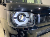 LEDヘッドライトで夜道も安心!