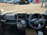運転席まわりです。細かいオプションなど、気になるところがあればお気軽にメールやお電話等でお問合せください。