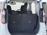荷室はシートアレンジを行うことで広い荷室にすることが可能です 様々なシーンで活躍できますね