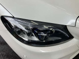 メルセデス・ベンツ[認定中古車]は、メルセデス・ベンツ日本株式会社が認定する中古車保証制度が適用される中古車です。これは正規販売店のみの特典です。