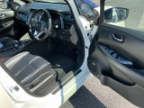 運転席ドア内張りです!