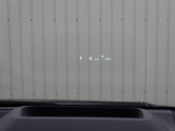 カラーヘッドアップディスプレイ付き。少ない視線移動で情報を確認できるので、運転の疲労軽減に繋がりますよ♪