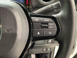 クルーズコントロールを装備しています。高速道路などで一定の速度で走ってくれるので運転が楽ですよ!速度を設定できますので、スピードの出しすぎにも注意できます。
