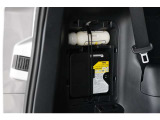 もしもの時のパンク修理キット。空気バルブに薬剤を入れて電動コンプレッサで空気を送り込むだけなので危険な作業や体力が少なくてすみます。ですがあくまで応急処置の為本修理が必要です。
