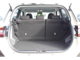 荷室スペースも充分、荷物の収納も楽々です。