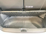 【ラゲッジルーム】実用性に優れた二段式ラゲッジル-ムでお荷物を別々に収納が可能♪♪