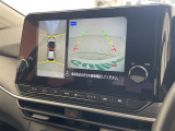 【 全方位カメラ 】上から見下ろしたように駐車が可能です。安心して縦列駐車も可能です♪