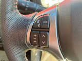 ステアリングスイッチ付きのハンドル!運転に支障をきたすことなくナビ操作が可能です!!