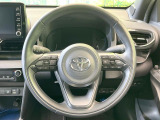 【純正革巻きステアリング】上質な革を使用することで、手にしっかり馴染みとても運転しやすいハンドルです♪