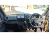 お車により傷がある場合もございます。ご来店いただき現車確認していただくことをおすすめします。