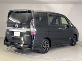セレナ 1.2 e-POWER ハイウェイスターV アーバンクロム 
