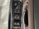 【パワーウインドウ】運転席のスイッチで、各席の窓ガラスの開閉ができます!あると便利ですよね!