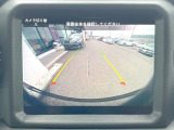 ●ガイドライン付きバックカメラ:不安な駐車もこれで安心!ガイドライン付きなので狭い箇所での駐車もラクラクです!