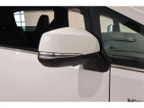 ウィンカー付ドアミラー装備♪デザイン性だけでなく、ドライバーの巻き込み防止など安全運転をサポート致します!対向車や歩行者など周囲からの視認性にも優れていて安心です!