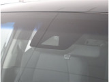 TOYOTA SAFETY SENSEは道路状況、車両状態、天候状態及びドライバーの操作状況などによっては、作動しない場所があります。あくまで運転補助機能です。